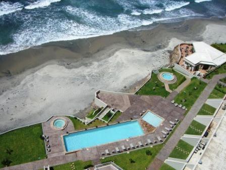 Апартаменты 'Luxury Oceanfront Penthouse With Pools, Jacuzzis And Spectacular Ocean Views' Росарито Экстерьер фото